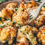 Gebackener Blumenkohl mit Knoblauch-Parmesan-Kruste